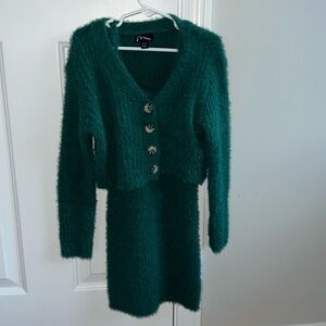 Art Class green fleece dress and cardigan set. Size 6/6x